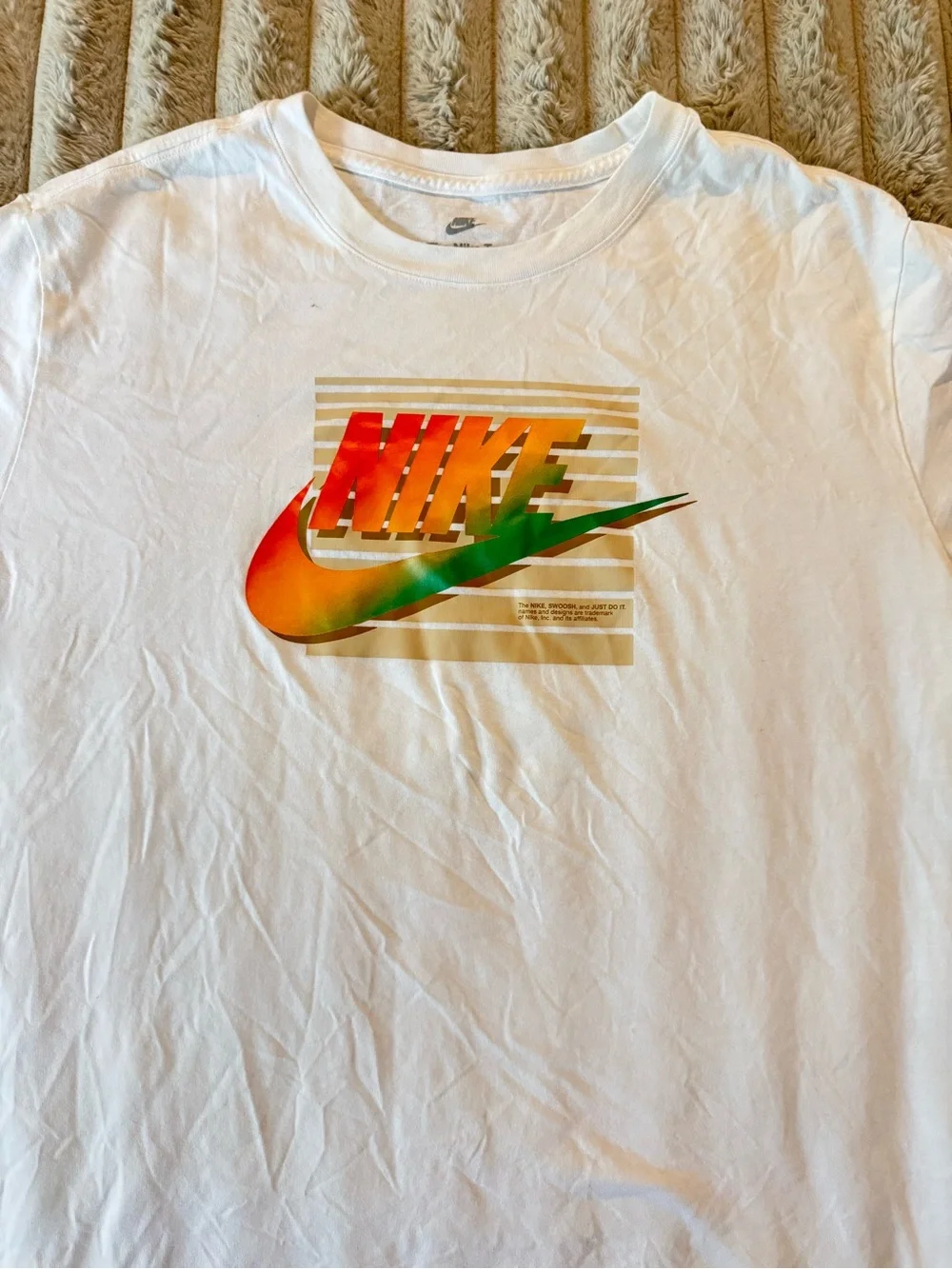 Nike Men's White Graphic Logo T-Shirt Size XXL